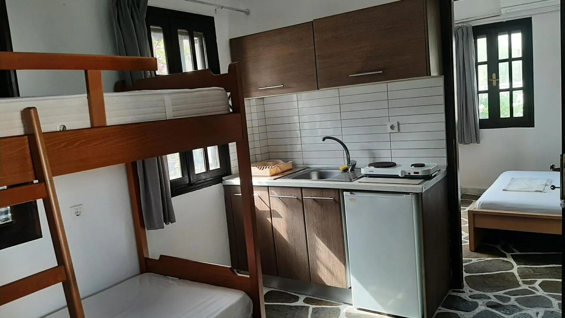 Guest house Villa Evi By The Sea Sarti